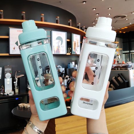 700 ml doppelwandige, quadratische Wasserflasche, großes Fassungsvermögen, modernes Design, tragbar, für Outdoor-Aktivitäten, umweltfreundliches Geschenk. (1/5)