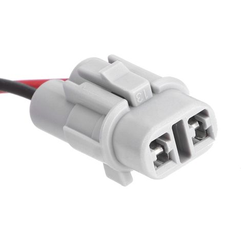 Toyota Hiace 2018-2019: Dreifarbige LED-Tagfahrlichter, speziell für übergroße und übergewichtige Fahrzeuge entwickelt. (1/5)