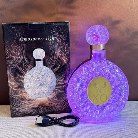 TrAdE Shop Traesio - Lampada Da Tavolo Luce Notturna D'atmosfera Cristallo Bottiglia Vino Ricarica Touch - (1/5)