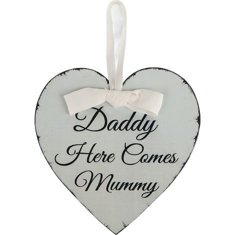 Classic hanging sign, retro love heart design, old-fashioned style for wedding party (1/5)
