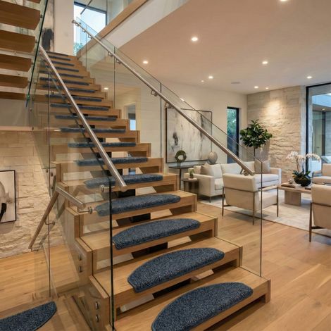 Tapis d'escalier Madrid Demi-rond Noir - Confort et style (1/5)