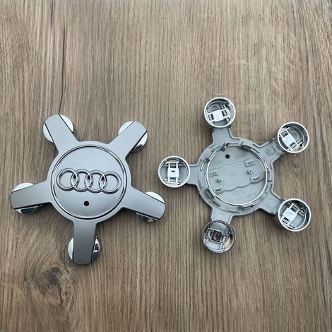 Satz mit 4 Radkappen mit Emblem 4f0601165 N, für 135-mm-Radkappen für Audi (grau) (1/5)