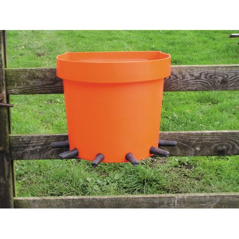 Seau biberon veau 6 Tétines 20 litres (1/2)