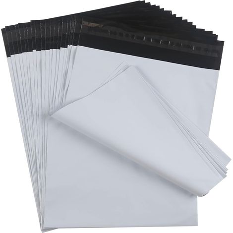 30 x Plastic Envelopes for Shipping/Packaging Parcel Sending Pouch, 32 cm x 45 cm, Opaque Materials, Tamper-Proof, Water Resistant, White (1/5)