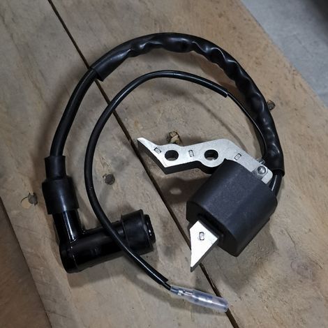 Hochspannungszündspule GM82 GT240 GFH1200 GFH1300 154F KE24015AA, geeignet für Mitsubishi GM82/154F Motoren. (1/3)