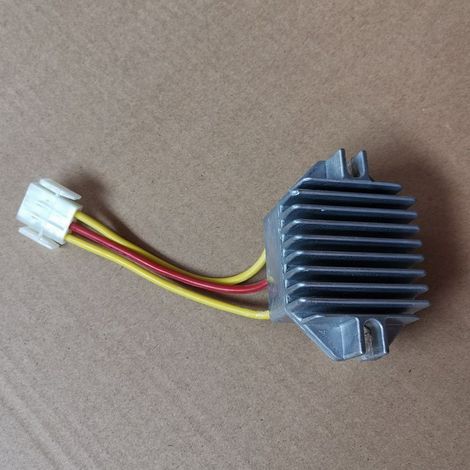 Briggs & Stratton AVR 20 AMP 697153, 808297 Version B, Generator-Spannungsregler, 20 Ampere, für Briggs & Stratton Generatoren. (1/4)