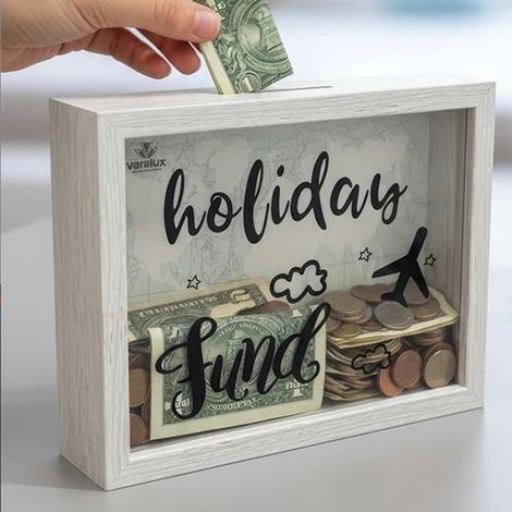 TrAdE Shop Traesio - Salvadanaio Box Cornice Sfondo Con Mappamondo Scritta In Legno Plastica 22 X 17 X 5 Cm - (1/3)