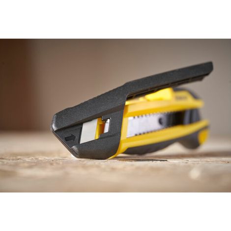 Lames de cutter, longueur 18 mm, STHT10501-1 Ku. (1/2)