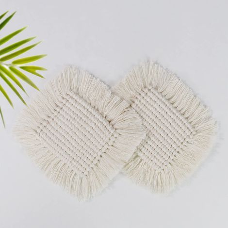 Saugfähige Untersetzer, Tischuntersetzer aus Holz im böhmischen Stil, Spitzenuntersetzer, Untersetzer-Set im Landhausstil, geeignet für verschiedene Tassen und Becher, 2 quadratische Stück, beige. (1/5)