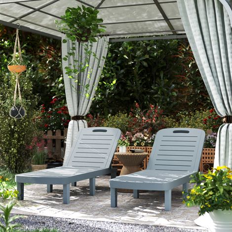 Lot de 2 bain de soleil. chaise longue avec plateaux rétractables. inclinable. surface effet bois 62 x 158 x 88 cm. gris