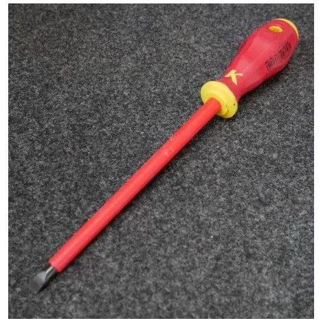 Tournevis plat isolé 1000V rouge et jaune 175x8x1.2mm pour vis à fente KLAUKE (1/2)
