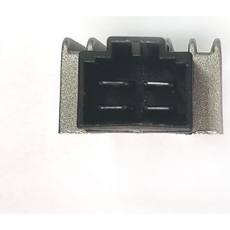 Half-wave voltage regulator for motorcycles, compatible with 12V 4-pin GY6 50cc, 125cc and 150cc voltage regulators. (1/4)