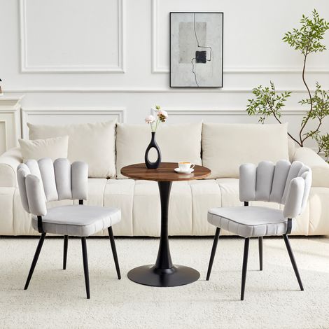 Set tavolo rotondo 60 cm in MDF e 2 sedie grigio chiaro, schienale a petalo, gambe nere in metallo (1/5)
