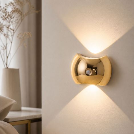 Applique murale LED à détection de mouvement, rechargeable USB-C, 3 températures de couleur, installation magnétique sans fil pour chambre et couloir (1/5)