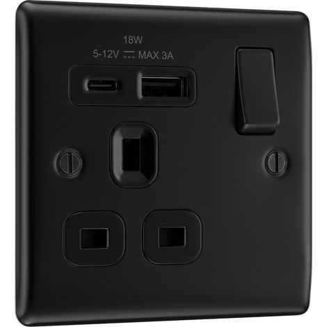 Electrical NFB21UAC18B Prise murale à interrupteur unique avec ports de charge USB de type A et USB de type C, charge rapide, profil surélevé et fin, bords arrondis, Nexus métal, noir mat, 13 A, 18 (1/5)