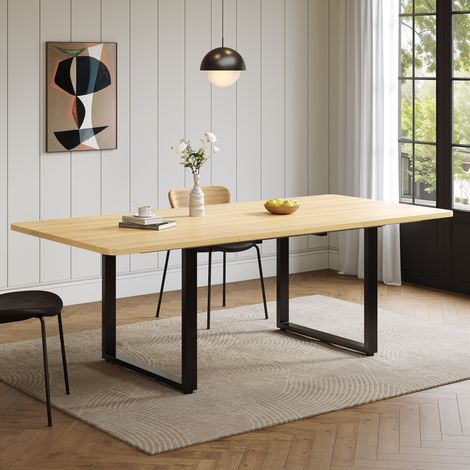 Table de salle à manger extensible en 3 longueurs (140/180/220 x 80 cm), idéale pour 6 à 10 personnes. Forme ergonomique, pieds en métal, style épuré, coloris chêne. Convient pour la salle à manger ou (1/5)