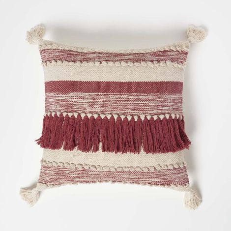 HOMESCAPES Zadar Handwoven Fringed Red Kilim Cushion 45 x 45 cm (1/5)