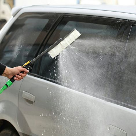 Brosse de lavage auto extérieur long manche avec interrupteur d'eau, bouteille mousse, kit nettoyage voiture, brosse à carrosserie avec poignée télescopique, accessoire detailing. (1/5)