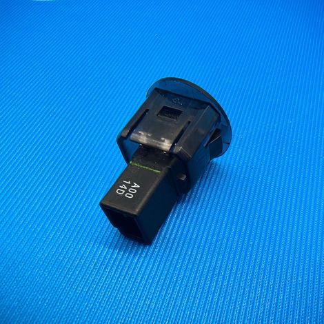 Applicable aux modèles Nissan Sylphy N17Z et Sylphy EV 2013-2023 (27721-3RA0A et 27721-5L300). (1/4)