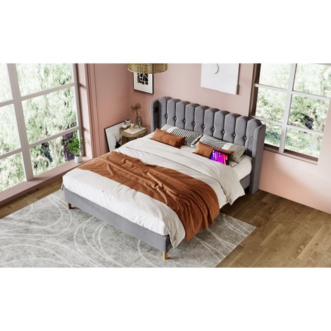 Lit deux places rembourré gris (160 x 200 cm) avec port de charge USB-C et sommier à lattes — convient aux chambres à coucher et chambres d'amis — revêtement effet lin (matelas inclus) (1/5)