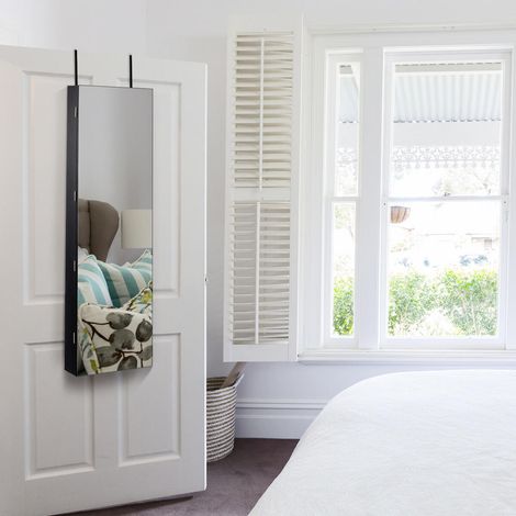 Rangez vos bijoux facilement avec cette armoire à bijoux noire, miroir pleine longueur, LED et crochets de porte (1/5)