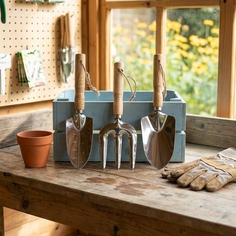 Rustic Metal Garden Hand Tools Set of 3 (1/2)