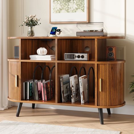 Mueble para vinilos mesa tocadiscos aparador hifi 110x40x76 cm con estación de carga puertas correderas acanaladas mdf patas de hierro salón retro - Nogal (1/5)