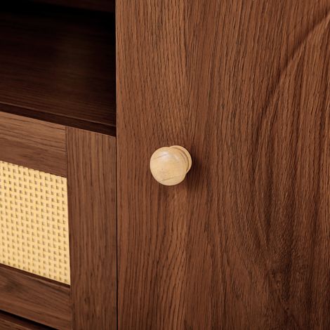 Armoire de télévision moderne, tiroirs en rotin, compartiments ouverts, surface de table arrondie. Pieds métalliques décorés dans un style bois. Meuble polyvalent pour la salle à manger. (1/5)