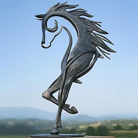 Sculpture de cheval en métal pour la décoration de la maison et du jardin - Cadeau artisanal (1/2)