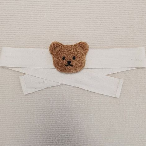 Babyzimmerdekoration im koreanischen Stil mit gesticktem Bärenkopf, Kordelzügen, Moskitonetzbändern und Vorhanghaltern. (1/5)