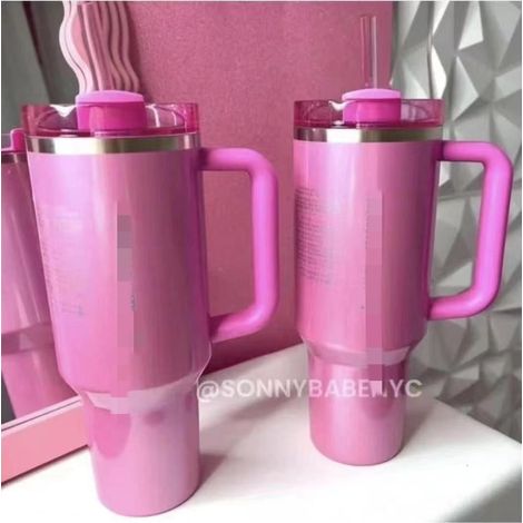 Gourde isotherme Stanley Quencher H2.0 FlowState 30 oz, acier inoxydable isolé sous vide, avec couvercle et paille, idéale pour eau, thé glacé ou café, 887 ml. (1/5)