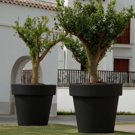MAGNOLIA 120 Macetero Redondo Clásico y Grande de Interior y Exterior Para Plantas y Flores Muy Resistente al Paso del Tiempo. Hecho de Polietileno en España - Negro (1/4)