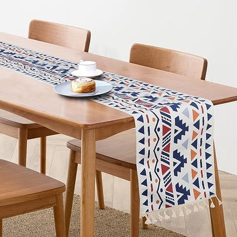 Nappe une pièce à pompons, 32 x 188 cm, simple et élégante, assortie (1/4)