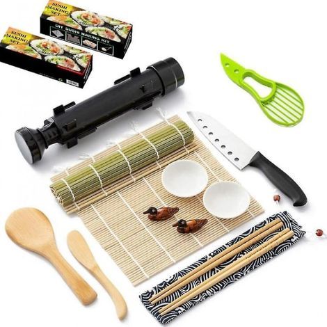 Make your own sushi kit with a bamboo mat. (1/4)