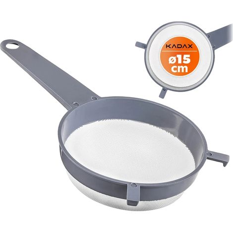Colador de cocina, plástico resistente, 15 cm de diámetro, mango ergonómico, uso versátil, diseño de malla fina. (1/5)