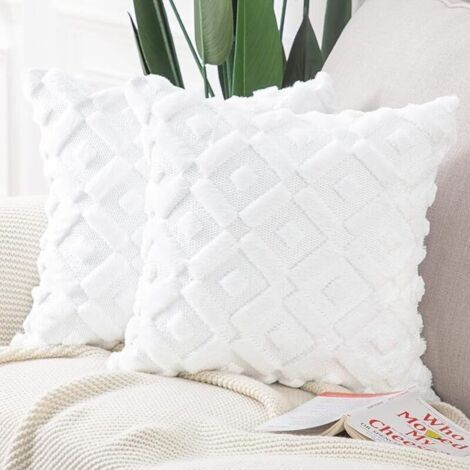Set of 2 White Luxury Plush Cushion Covers 45x45cm, Soft and Comfortable for Sofa and Bedroom (1/5)