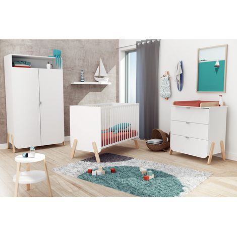 Chambre bébé complète avec lit 60 x 120 cm – Commode à langer 3 tiroirs – Armoire 2 portes avec niche – Bois PIRATE – AT4