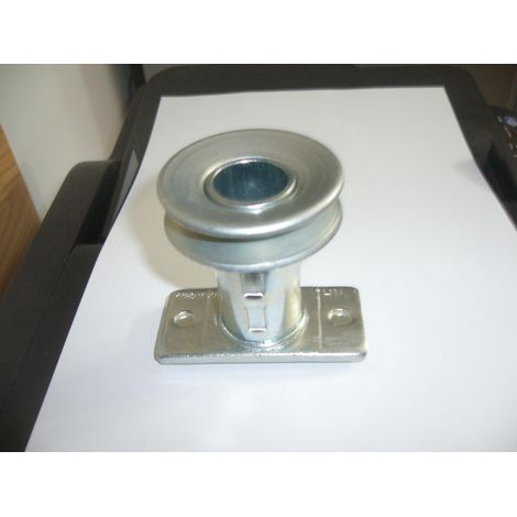 MOZZO SUPPORT LAMA RASAERBA MTD WOLF CUB CADET ORIGINALE 687-05226