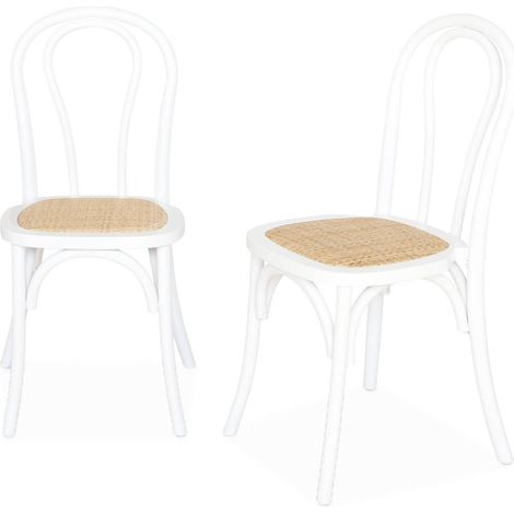Lot de deux chaises vintage en bois avec assise en rotin et dossier arrondi coloris blanc (1/5)