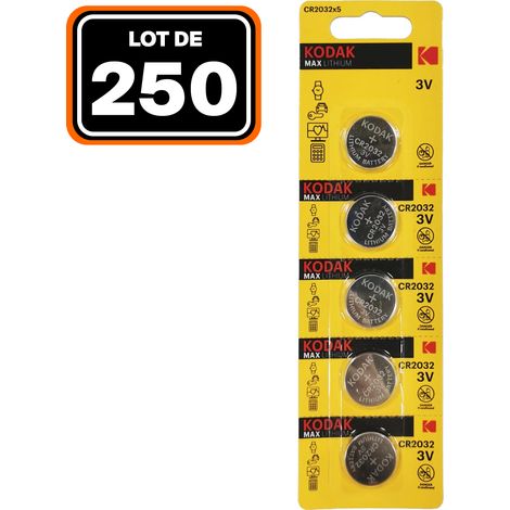 Set di 250 batterie a bottone al litio KODAK CR2032 3V 210mAh (1/2)