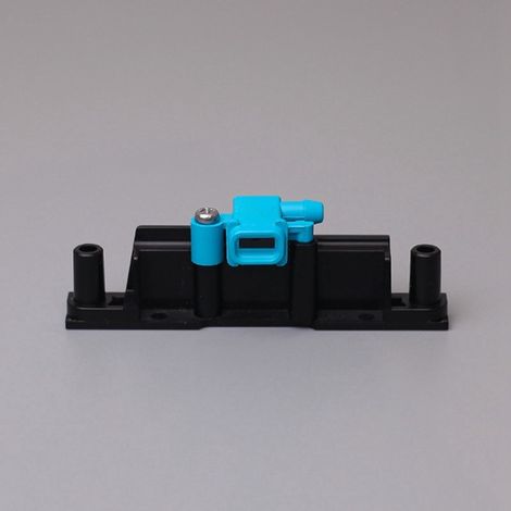 Available in two colors: blue. Material: plastic. Compatible with the iRobot Braava Jet 240 and 241. (1/5)