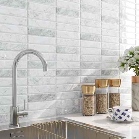 30CMx30CM Credence Adhesive pour Cuisine Blanc Marbre Carrelage Adhesif Mural 3D Autocollant Cuisine Mural Imperméable Stickers Carrelage Salle de Bain Gris Blanc Carreaux Marbre 15 Dalles (1/5)