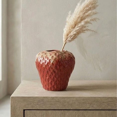 Strawberry Ceramic Decorative Vase (1/2)