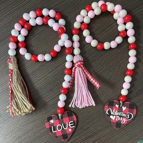 Guirlande de perles en bois avec pompon et pendentif cœur à carreaux pour la Saint-Valentin - Saint-Valentin (1/4)