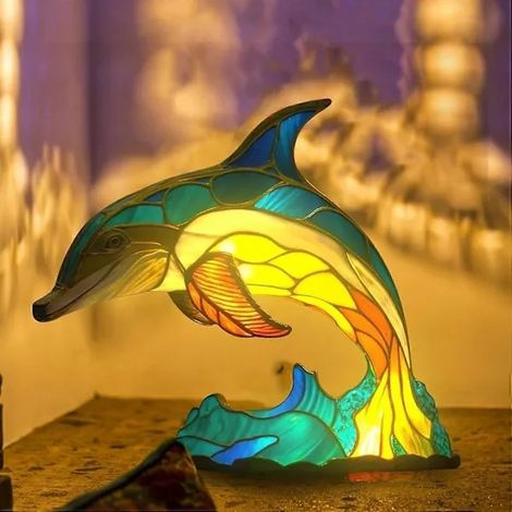 Lampe de table animal en vitrail, lampe bohème en résine représentant un animal pour chambre, salon, bureau, cadeau décoratif (Dauphin) (1/4)