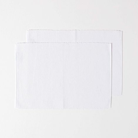 HOMESCAPES Cotton Plain White Pack of 2 Placemats (1/3)