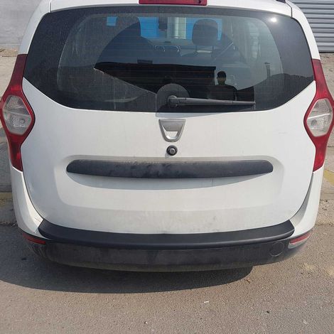 Protection seuil Coffre Pare-Chocs Compatible avec Dacia Lodgy 2012-2024 Acrylic Brillant (1/5)
