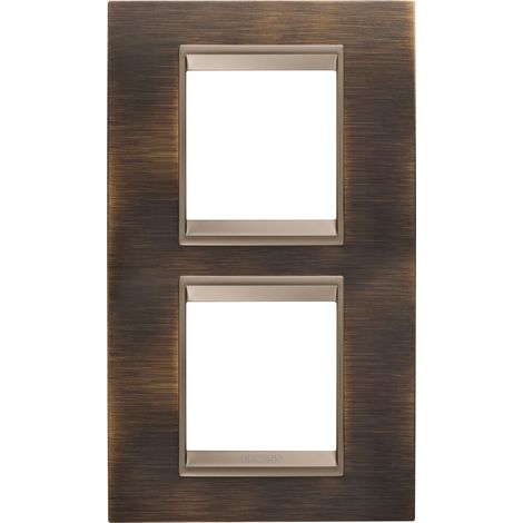 PLAQUE LUX 2+2P V MÉTAL LAITON GEWISS GW16224XQ