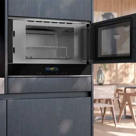 Microondas Integrable Siemens iQ700 BE732R1B1 con Grill 21L Negro Derecha (1/3)