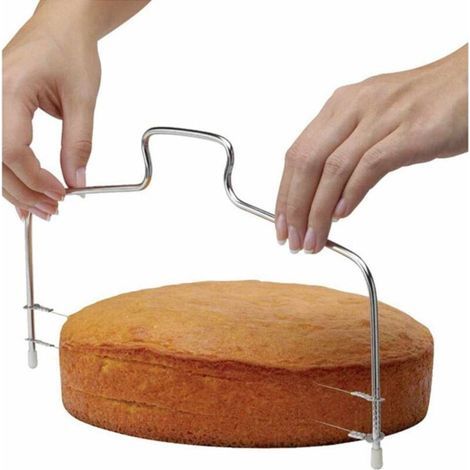 Tortenausstecher aus Edelstahl mit 2 Schneiddrähten für Kuchen oder Keksböden. Perfekte Törtchen für jeden Anlass und jede Feier. (1/4)